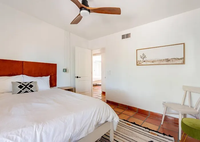 Holiday home Hacienda Riad: Free Pool Heat, Hot Tub, Views