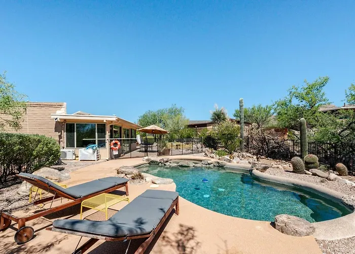 Hacienda Riad: Free Pool Heat, Hot Tub, Views