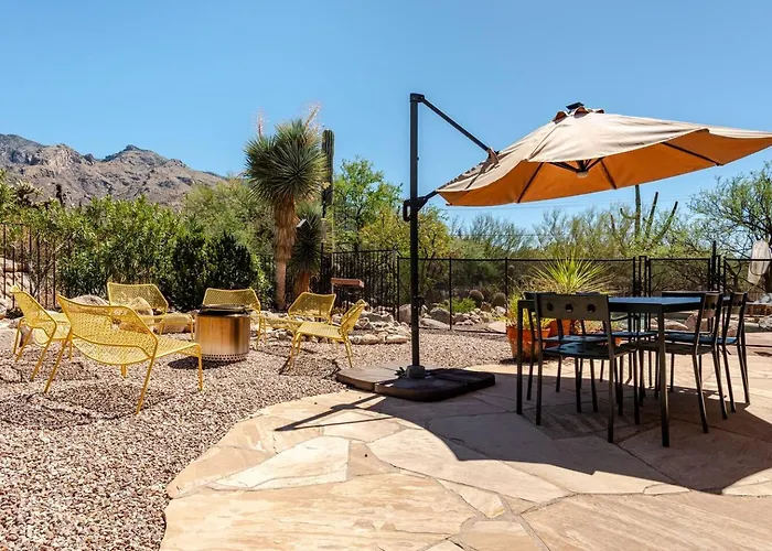 Hacienda Riad: Free Pool Heat, Hot Tub, Views