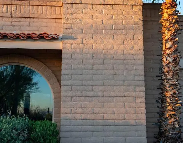 Hacienda Riad: Free Pool Heat, Hot Tub, Views Holiday home